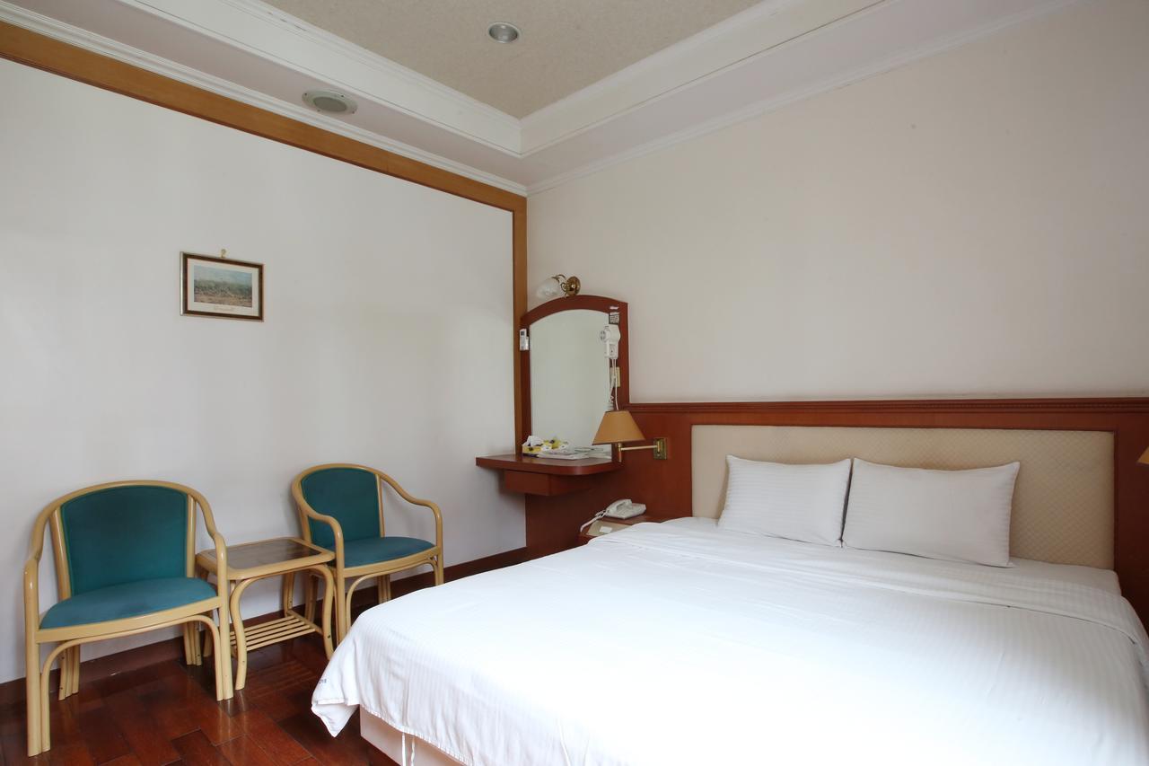 Long Shan Hotel Jiaoxi Exterior photo